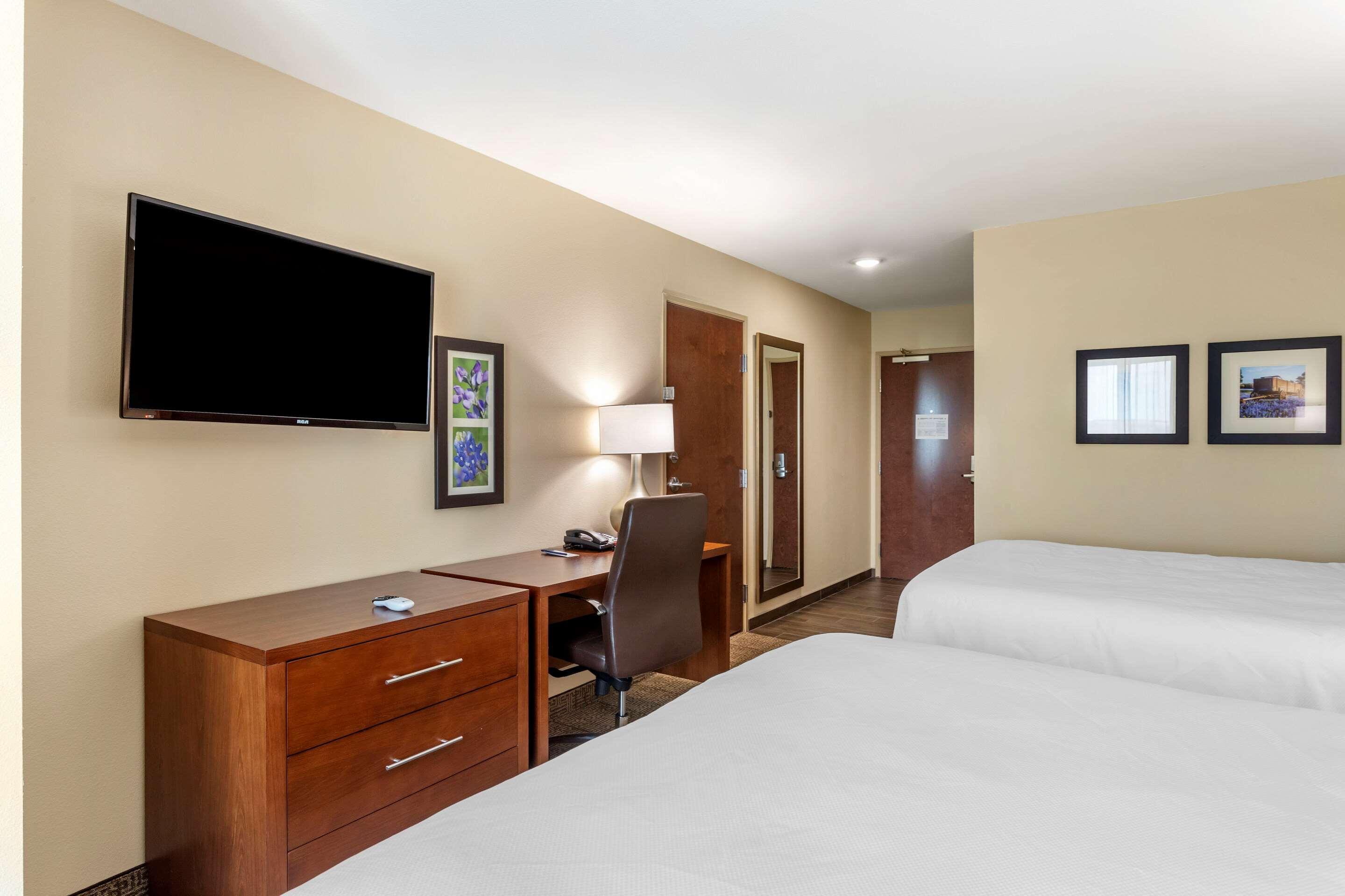 Comfort Inn & Suites Waller Exterior photo